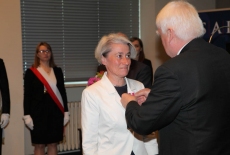 Medalem Złotym za Długoletnią Służbę Izabeli Polewacz
