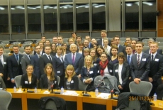 Zdjęcie grupowe w Parlamencie Europejskim.