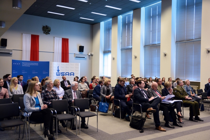 uczestnicy konferencji w auli KSAP