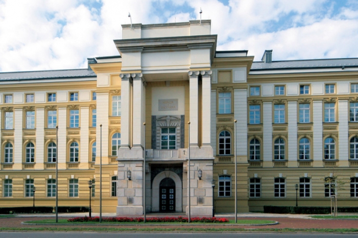 Budynek Kancelarii Prezesa Rady Ministrów, widok od Al. Ujazdowskich